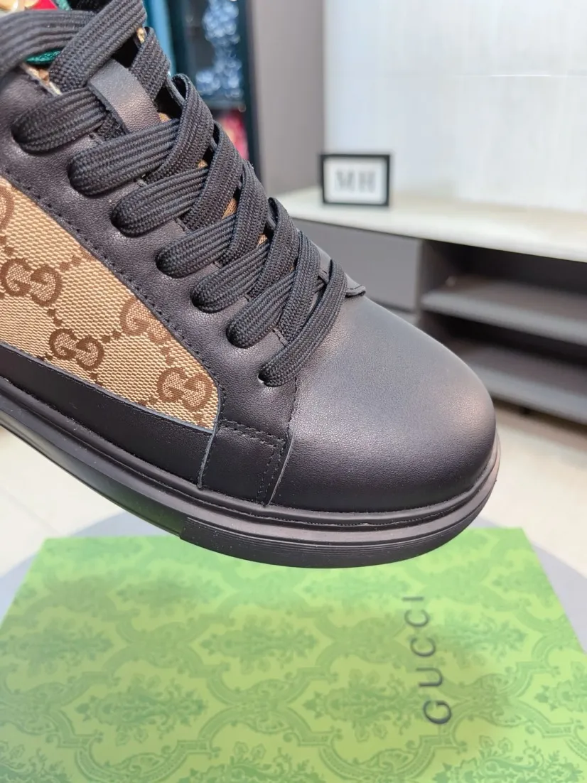 Men's shoes 💰458🌸🌸[GUCCI] Gucci's new spring and summer slip-on loafers with cartoon characters, Fendi F's low-top trendy men's shoes, 😈The upper is made of Italian 🇮🇹 imported sheep suede with Lafayette embroidered leather, full pigskin lining, original rubber non-slip outsole! The style is high-profile and elegant, and the upper is versatile and fashionable. 🇱🇾🇱🇾A large number of ready-made and reposted pictures will be sold! 38-44,